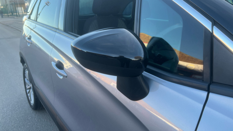 Vauxhall Crossland X 1.2T [130] SRi Nav 5dr [Start Stop] Auto Petrol Hatchback